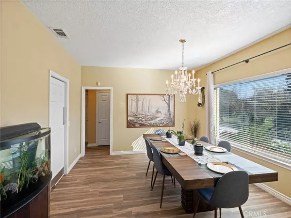 8752 Peach AVE, Hesperia, CA 92345