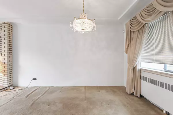 4639 Sardis Street, Burnaby South, Forest Glen