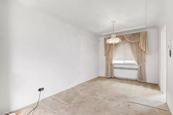 4639 Sardis Street, Burnaby South, Forest Glen