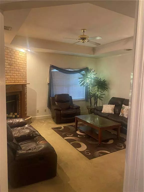 213 TUSCANY VALLEY DR, Lafayette, LA 70506