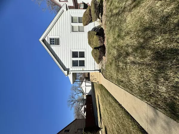 1926 S 19th Avenue, Maywood, IL 60153