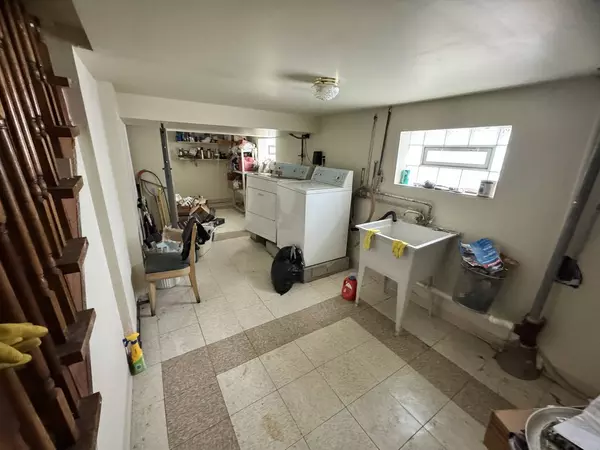 1926 S 19th Avenue, Maywood, IL 60153