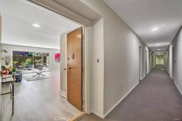 400 S Los Robles AVE #108, Pasadena, CA 91101