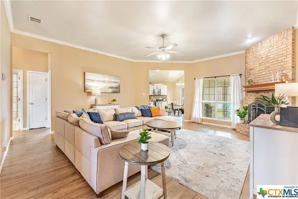 1904 Stonehenge DR, Harker Heights, TX 76548