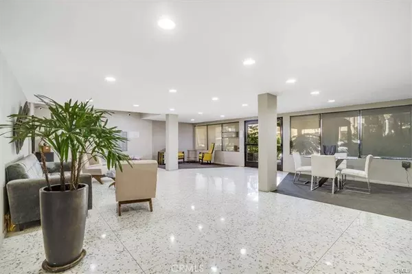 400 S Los Robles AVE #108, Pasadena, CA 91101