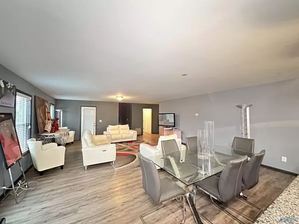 133 White Rock Drive, Harvest, AL 35749