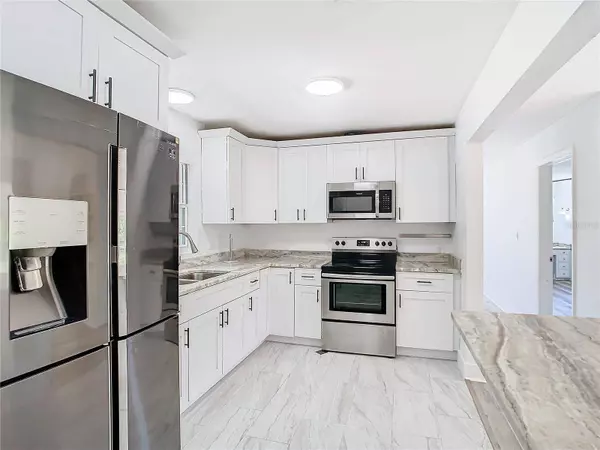 2004 CORENA DR, Orlando, FL 32810