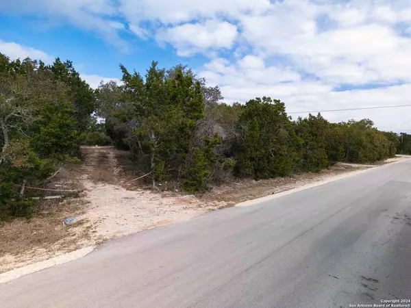 1805 Misty Hollow, New Braunfels, TX 78132