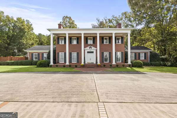 615 Pinecrest DR, Manchester, GA 31816