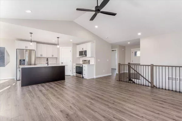 1678 Squirrel WAY, New Richmond, WI 54017