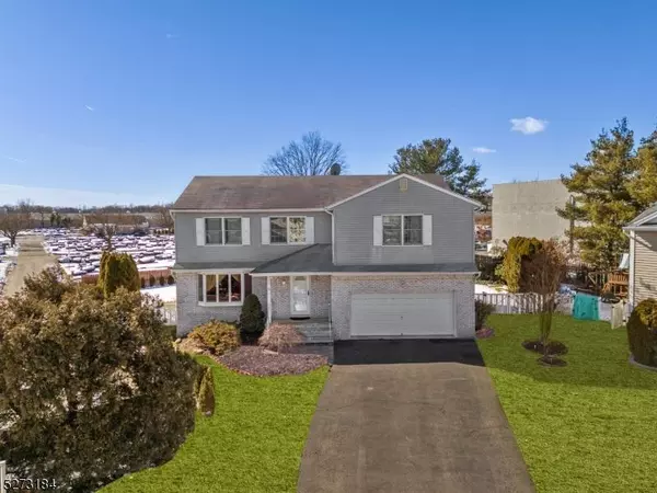 98 Nugent Dr, Clifton City, NJ 07012