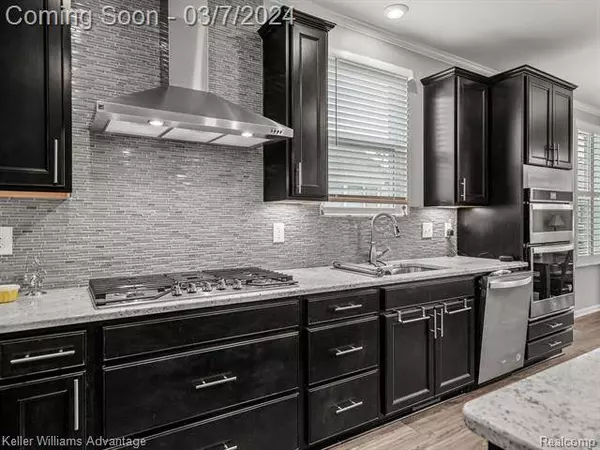 48654 Rockview Road, Novi, MI 48374