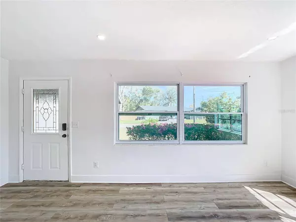 2004 CORENA DR, Orlando, FL 32810