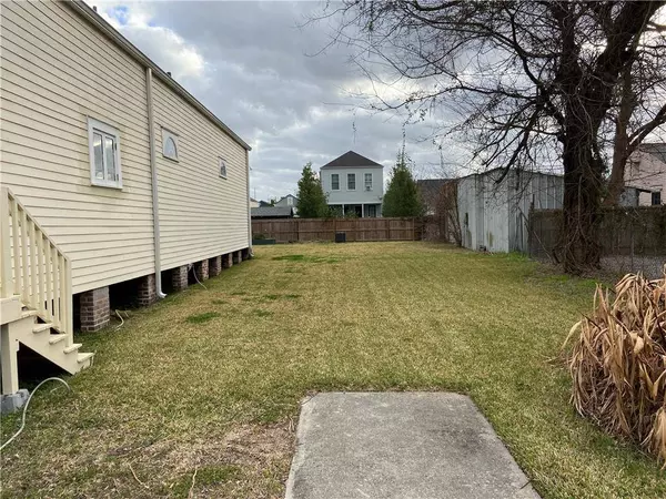 521 VALMONT ST, New Orleans, LA 70115