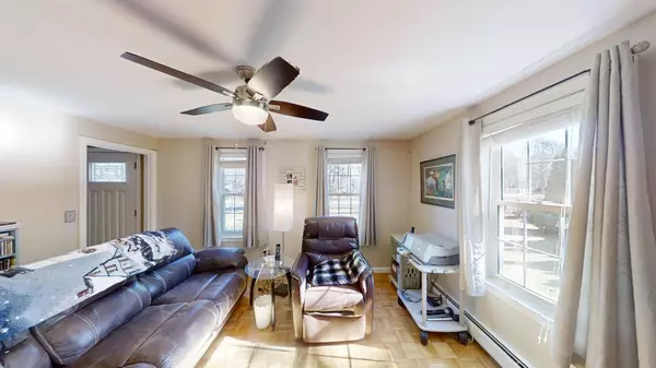 11 Drew Lane, Mashpee, MA 02649