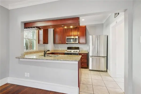 935 URSULINES AVE, New Orleans, LA 70116