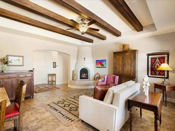 2624 La Luz CIR NE, Rio Rancho, NM 87144