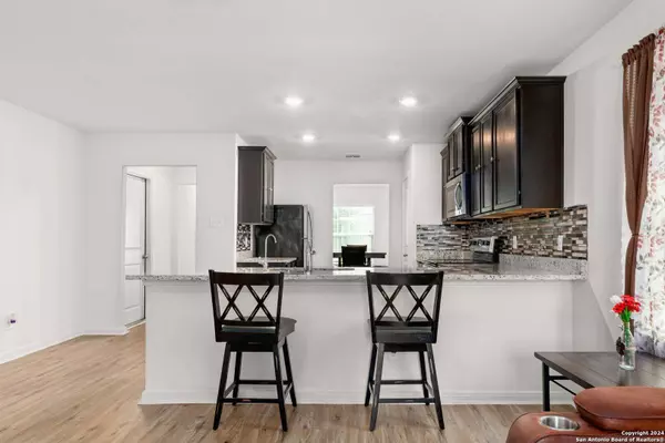 15127 JETFIRE PT, Von Ormy, TX 78073-2110