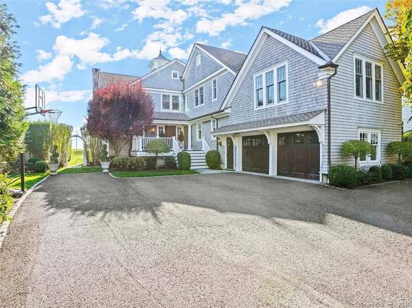 420 Pine Creek Avenue, Fairfield, CT 06824