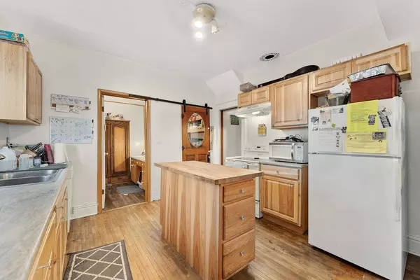 2949 Lincoln Avenue, Oxford, WI 53952