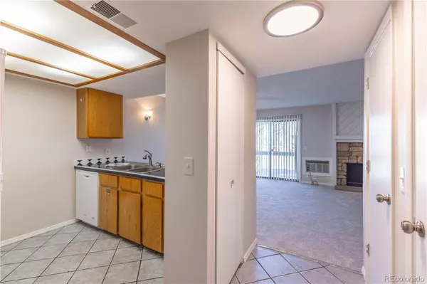 4896 S Dudley ST #8-1, Littleton, CO 80123