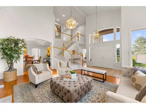 5137 NW VALLEY CT, Camas, WA 98607