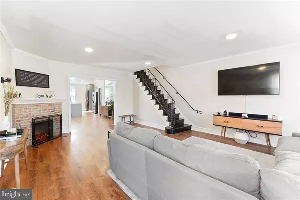 3444 OAKMONT ST, Philadelphia, PA 19136