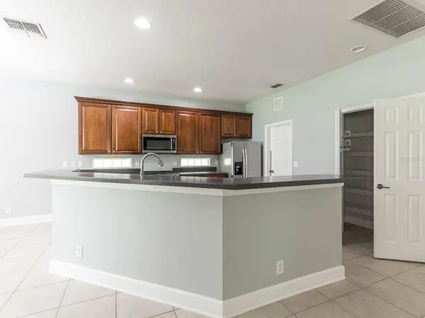 428 VICTORIA HILLS DR, Deland, FL 32724