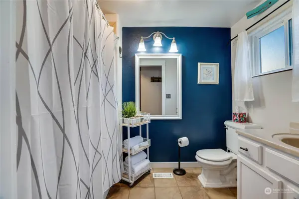 2812 N Carr ST, Tacoma, WA 98403