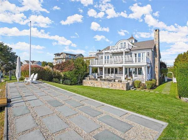 420 Pine Creek Avenue, Fairfield, CT 06824