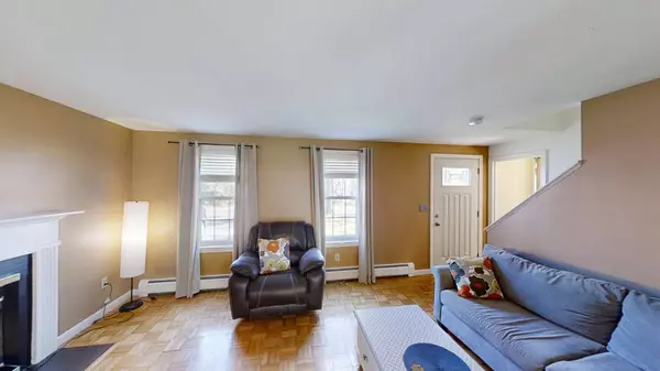 11 Drew Lane, Mashpee, MA 02649