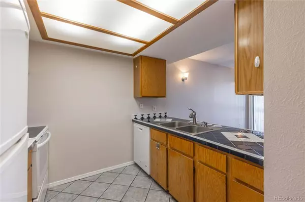 4896 S Dudley ST #8-1, Littleton, CO 80123