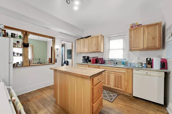 2949 Lincoln Avenue, Oxford, WI 53952