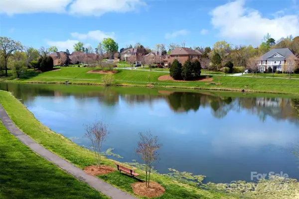 548 Fairwoods DR, Huntersville, NC 28078