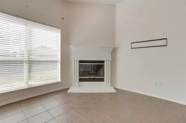 6213 Brooklynn Drive, Fort Worth, TX 76179