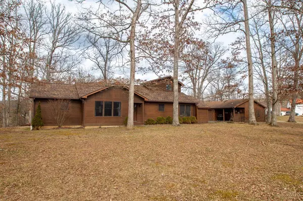 120 Spencer Rd, Tiffin Twp, OH 45693