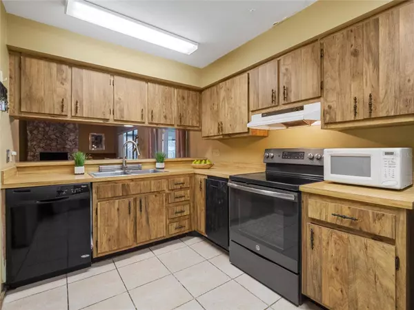 902 CYPRESSWOOD CT, Winter Springs, FL 32708