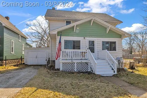 2926 SOUTH Boulevard, Port Huron, MI 48060