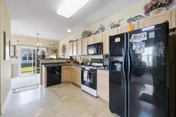 162 Timber Trails Boulevard, Gilberts, IL 60136