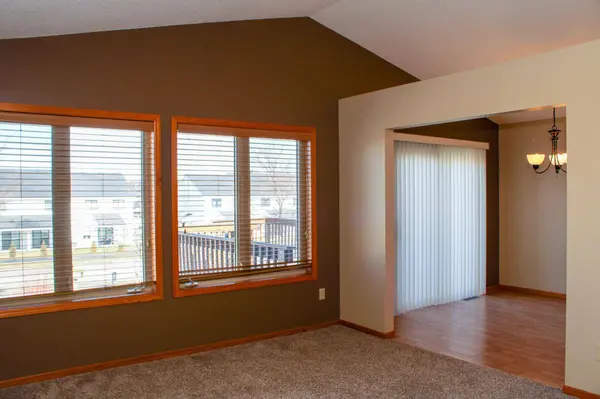 5223 Lexington PL NW, Rochester, MN 55901