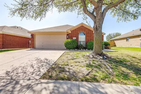 6213 Brooklynn Drive, Fort Worth, TX 76179