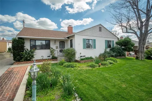 736 University, Burbank, CA 91504