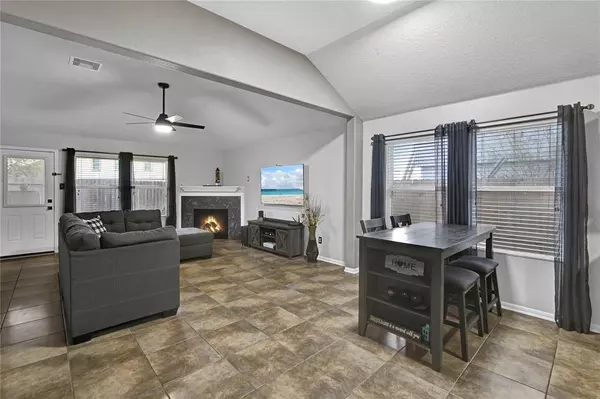 5430 Ginseng DR, Baytown, TX 77521