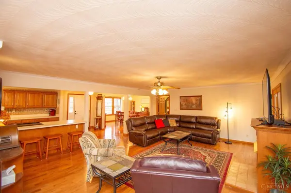 120 Spencer Rd, Tiffin Twp, OH 45693