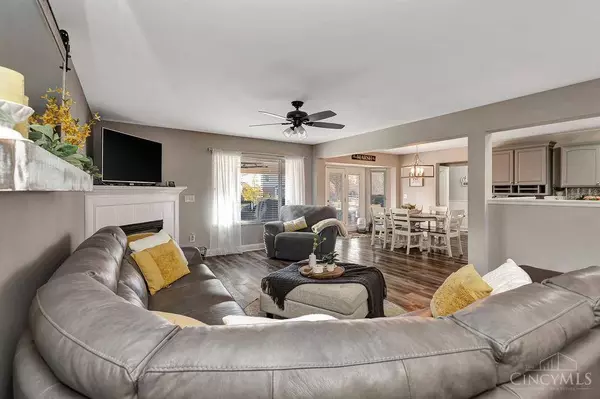 8279 Sea Mist Ct, West Chester, OH 45069