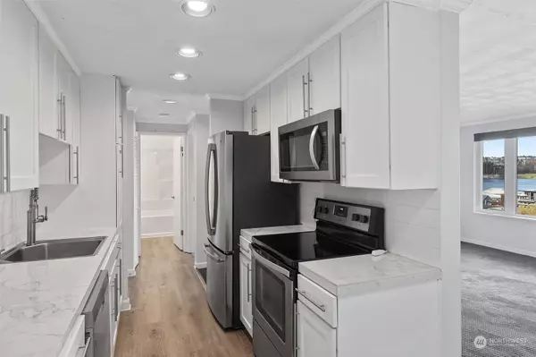 2301 Fairview AVE W #305, Seattle, WA 98102