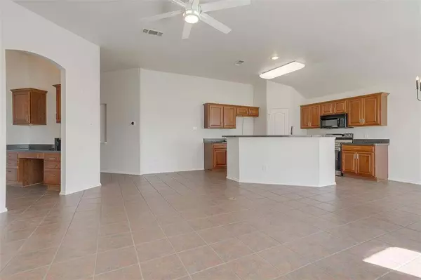 6213 Brooklynn Drive, Fort Worth, TX 76179