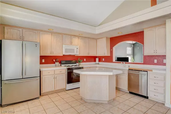 8872 Chapman Point, Las Vegas, NV 89129