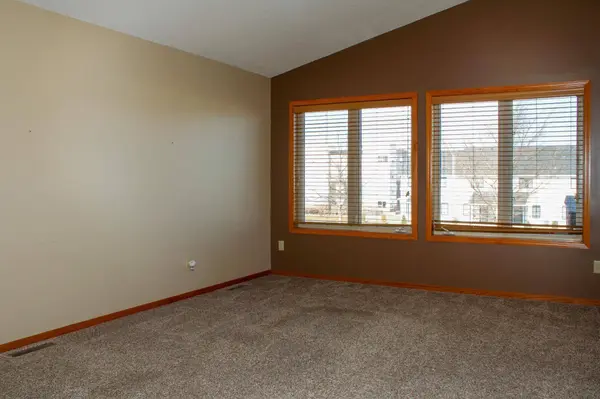 5223 Lexington PL NW, Rochester, MN 55901