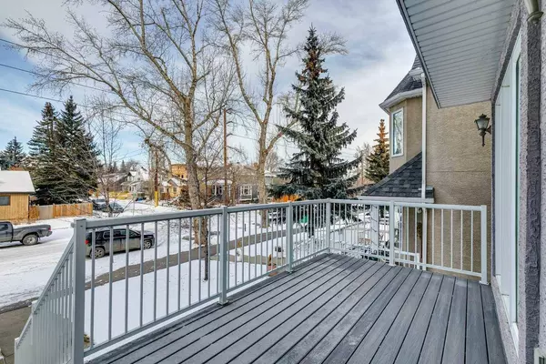 1226 15 ST SE, Calgary, AB T2G 5K2